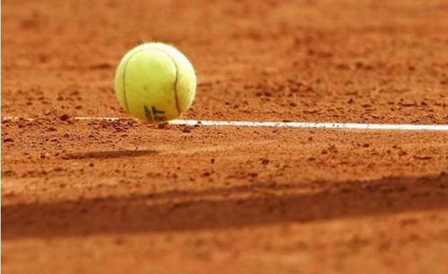 25878-campo-da-tennis